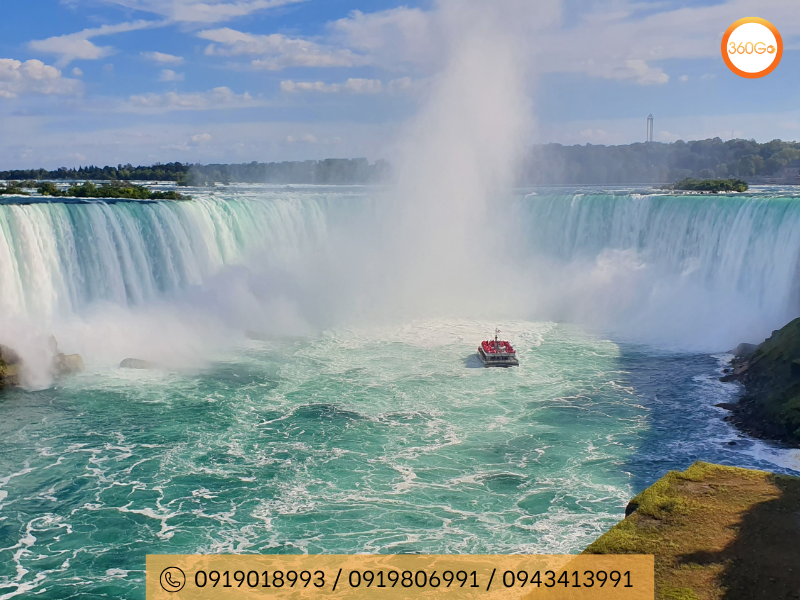 Chiếc tàu sẽ đưa du khách cảm nhận được quy mô khổng lồ của Thác Niagara - Du lịch 360Go